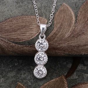✨Dainty Bezel Crystal  925 Silver Necklace✨